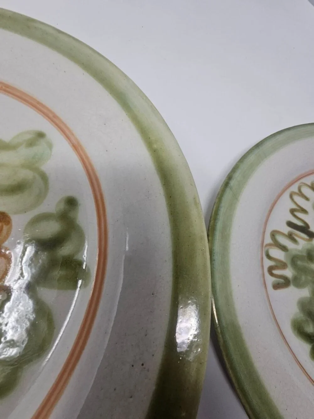 John B Taylor Louisville Stoneware Harvest Pear and Grapes 10 inch Set of 6 Plat